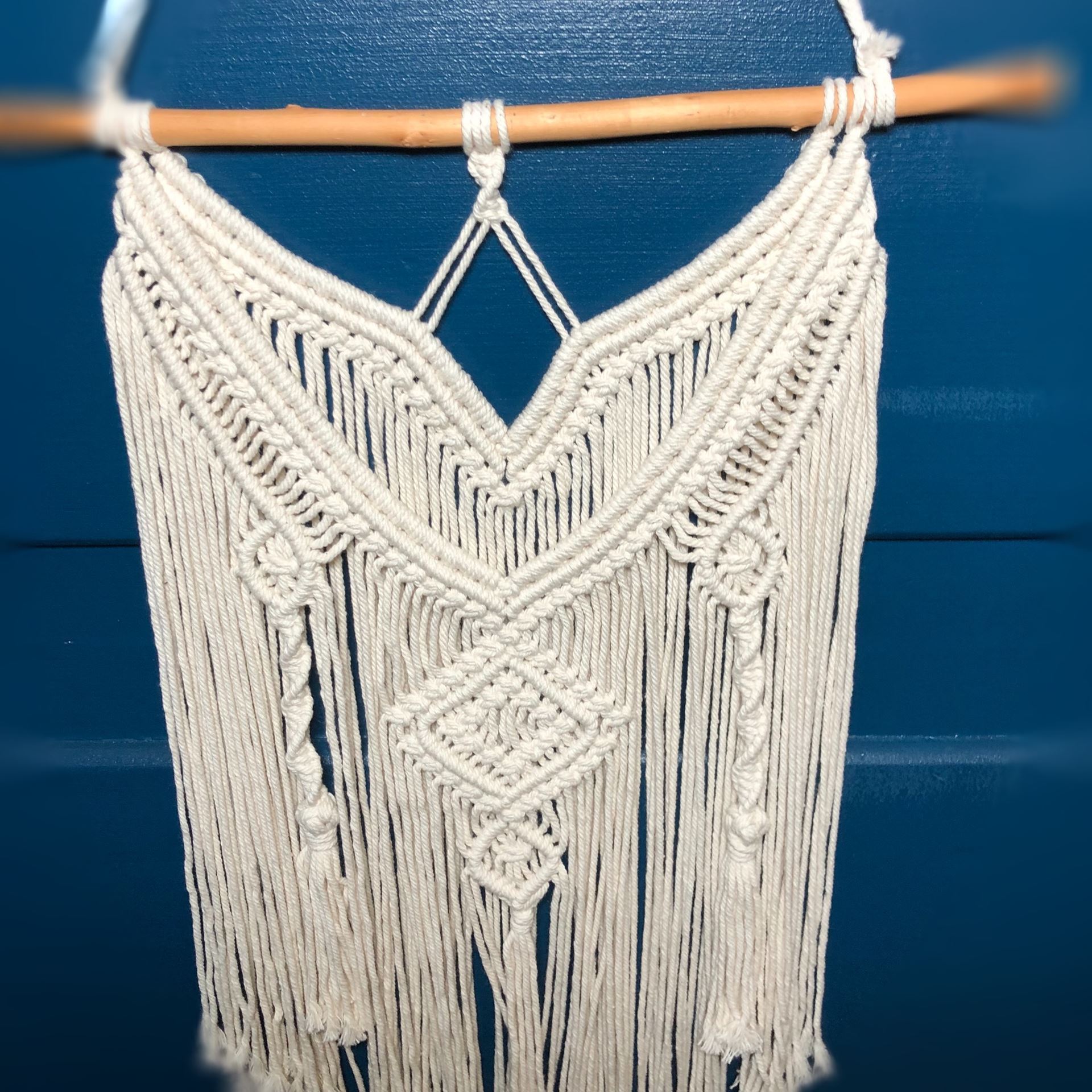 Macramé comme porte ou décor mural tendance env.30cm x 60cm