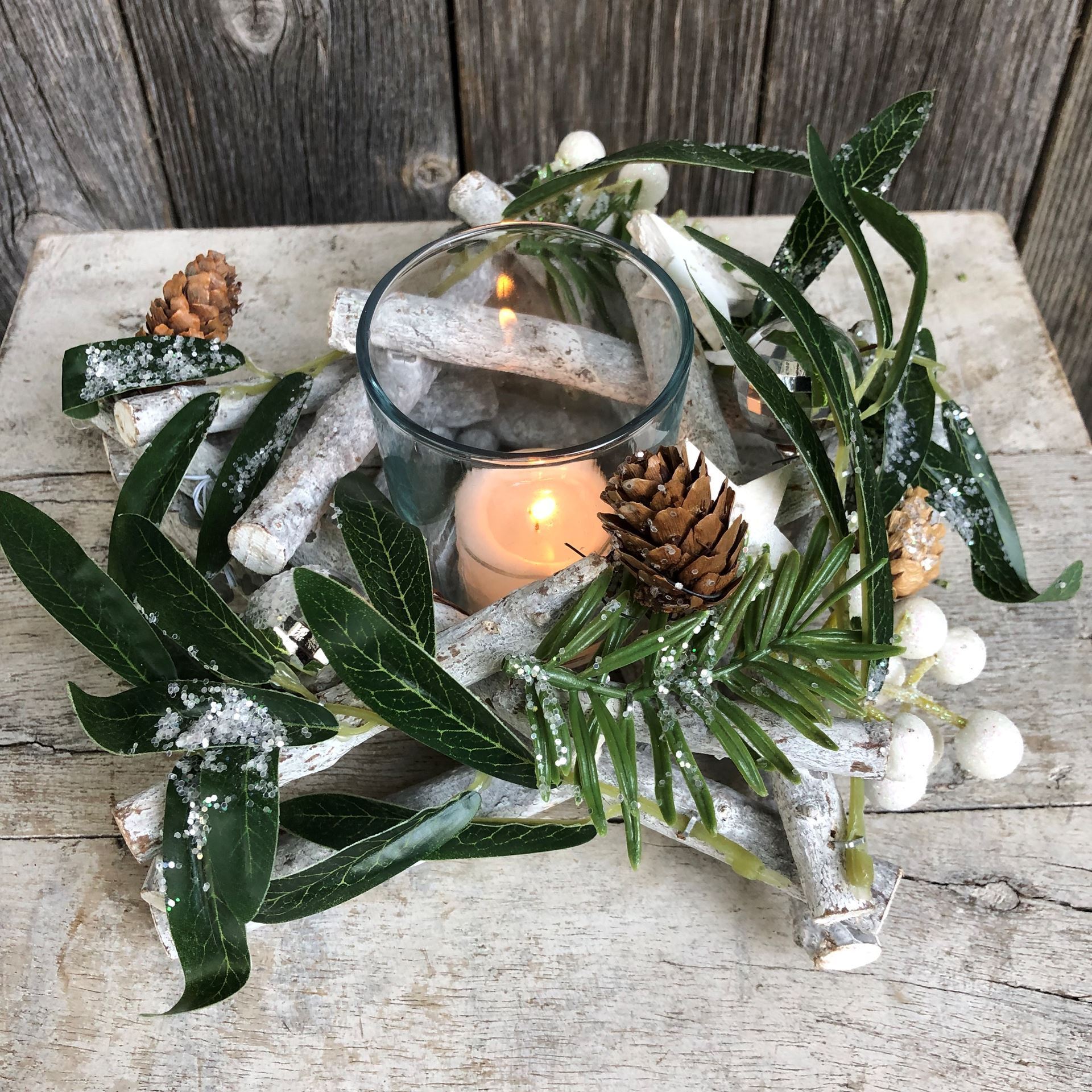 Bougie à réchaud étoile décorée blanc-argent