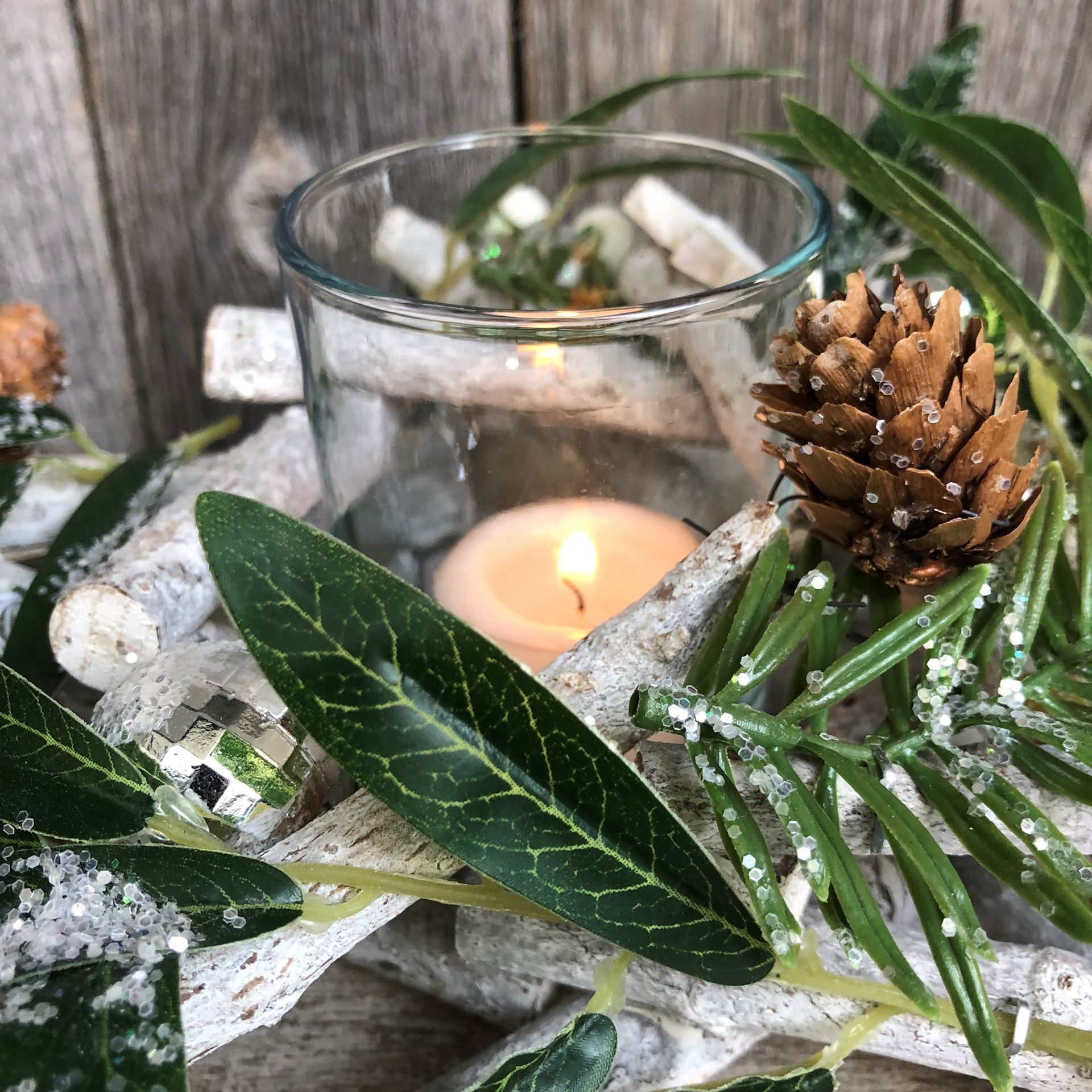 Bougie à réchaud étoile décorée blanc-argent
