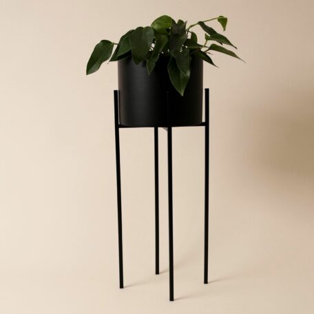 Stehtopf / Blumentopf mit Beinen aus Metall