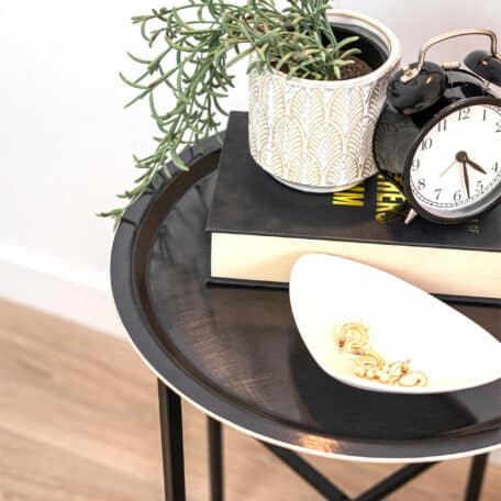 Verspielter Beistelltisch 'Black Sea', Ø 39 cm