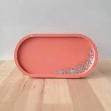 Plateau ovale, rose avec argent