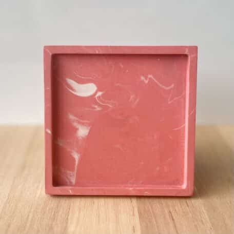 Plateau carré rose marbré