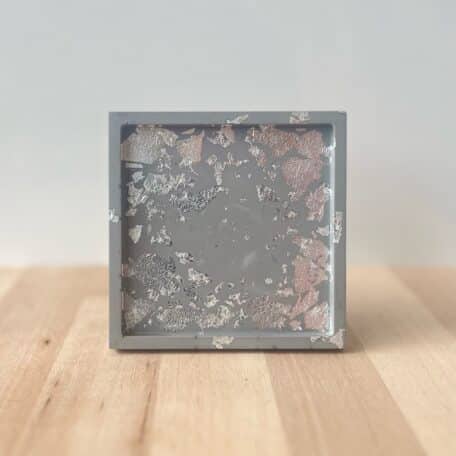 Plateau carré gris argent
