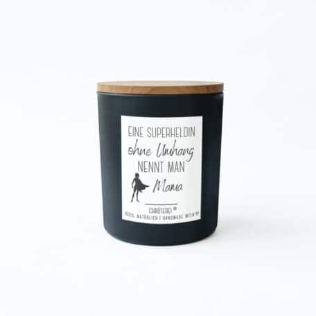 eine Superheldin ohne Umhang nennt man Mama