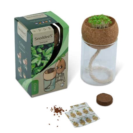 Glasvase mit Korkgefäss - Kresse