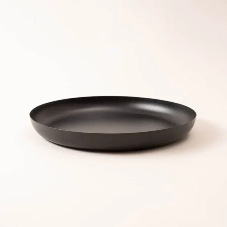Plateau rond en métal noir mat