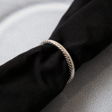 Minimalistischer schmaler Serviettenring, silber