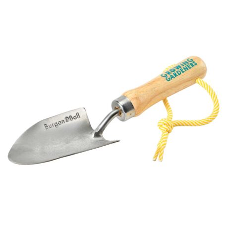 Enfants de jardinage