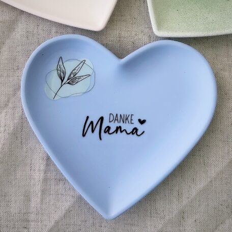 Décoration d'assiette en forme de cœur